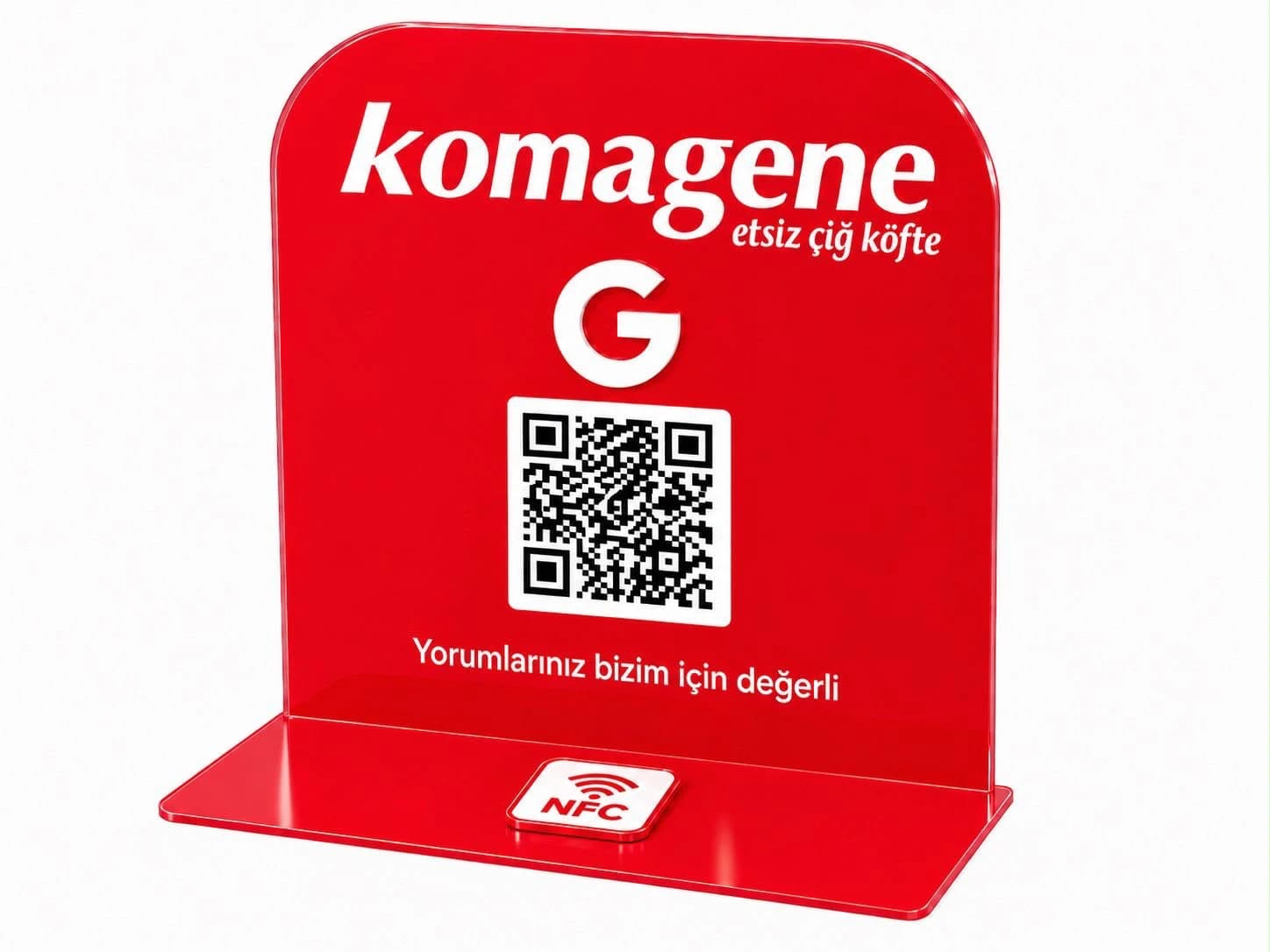 Kırmızı Solo pleksi stand — restoran logosu, Google yorum QR ve tabanda NFC dokunuş alanı